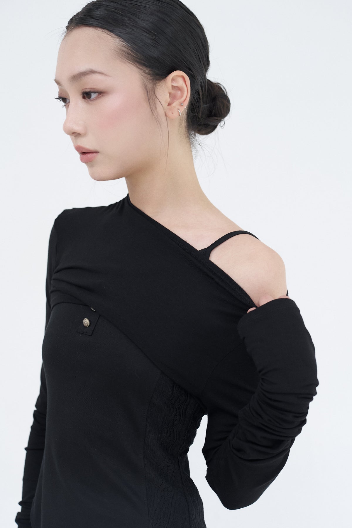 KARE Off-Shoulder Top