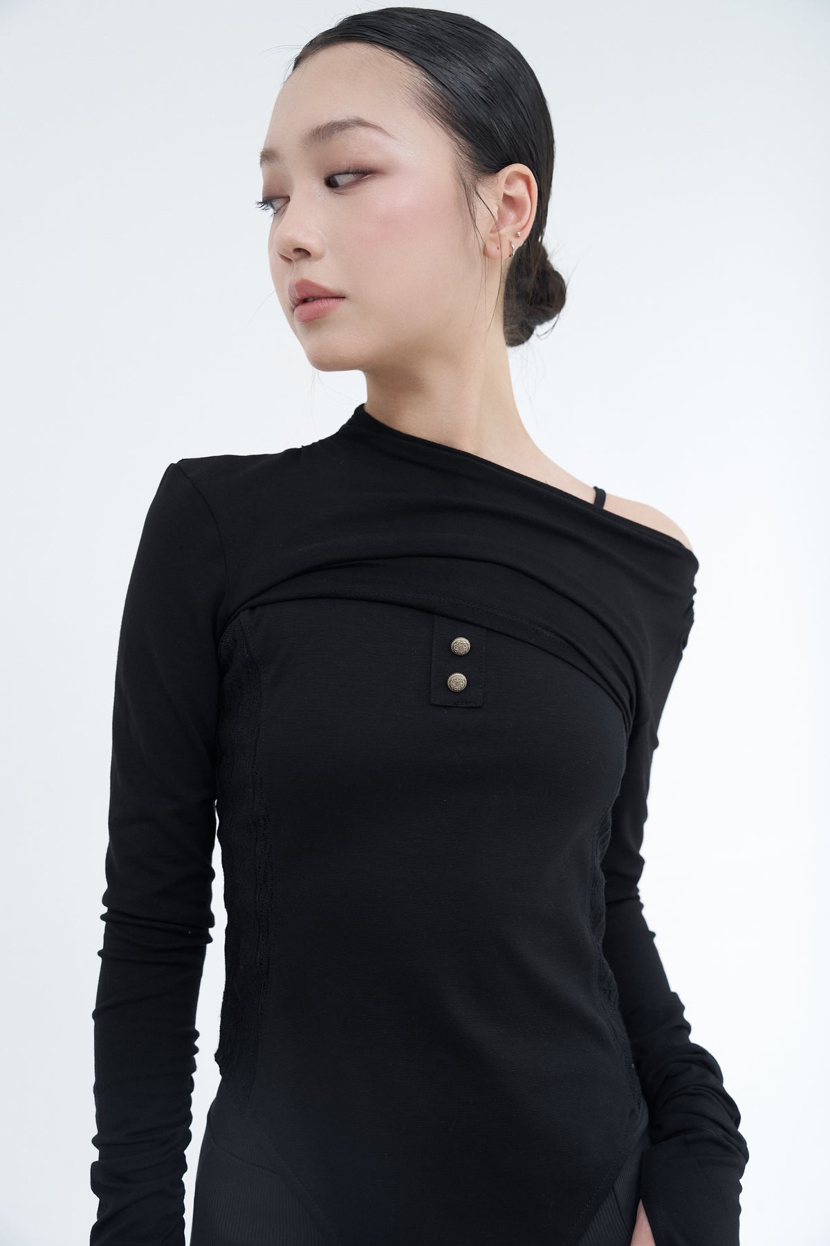 KARE Off-Shoulder Top