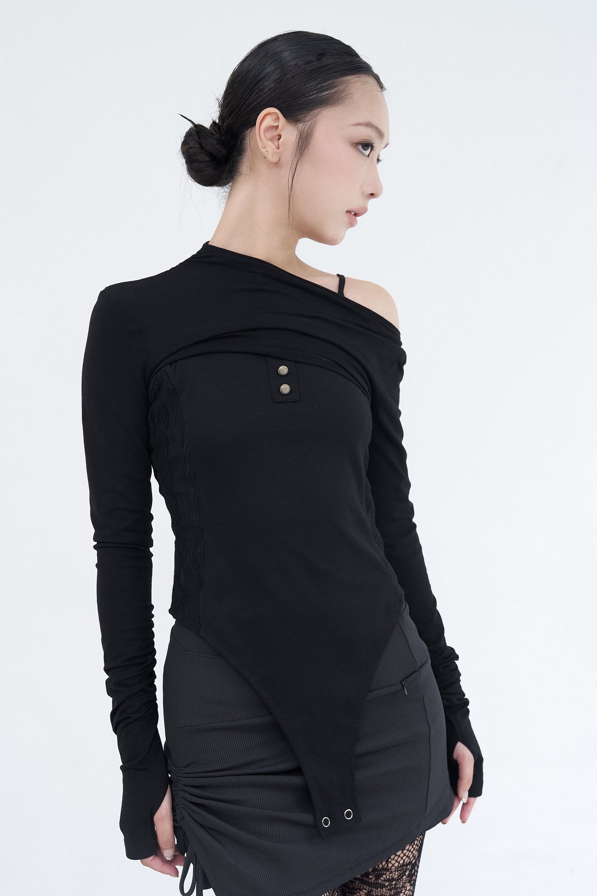 KARE Off-Shoulder Top