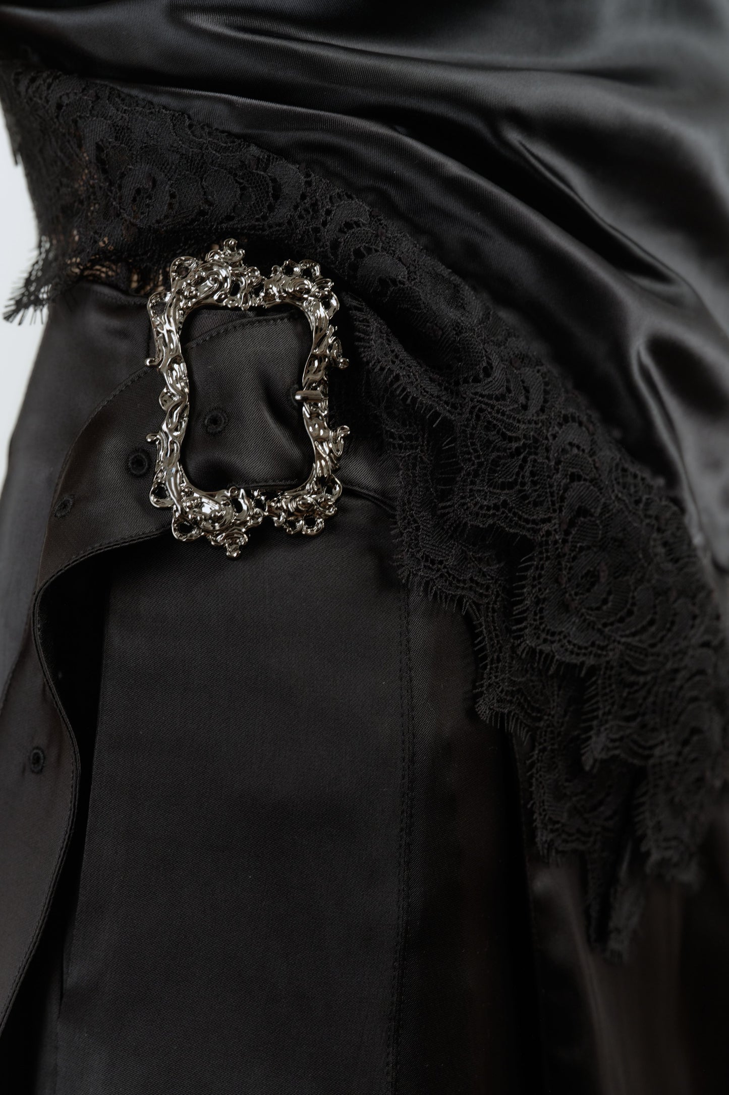 𝑳𝑳 𝑬𝒎𝒃𝒆𝒓 𝒔𝒌𝒊𝒓𝒕-扣環蕾絲抽皺多穿法片裙