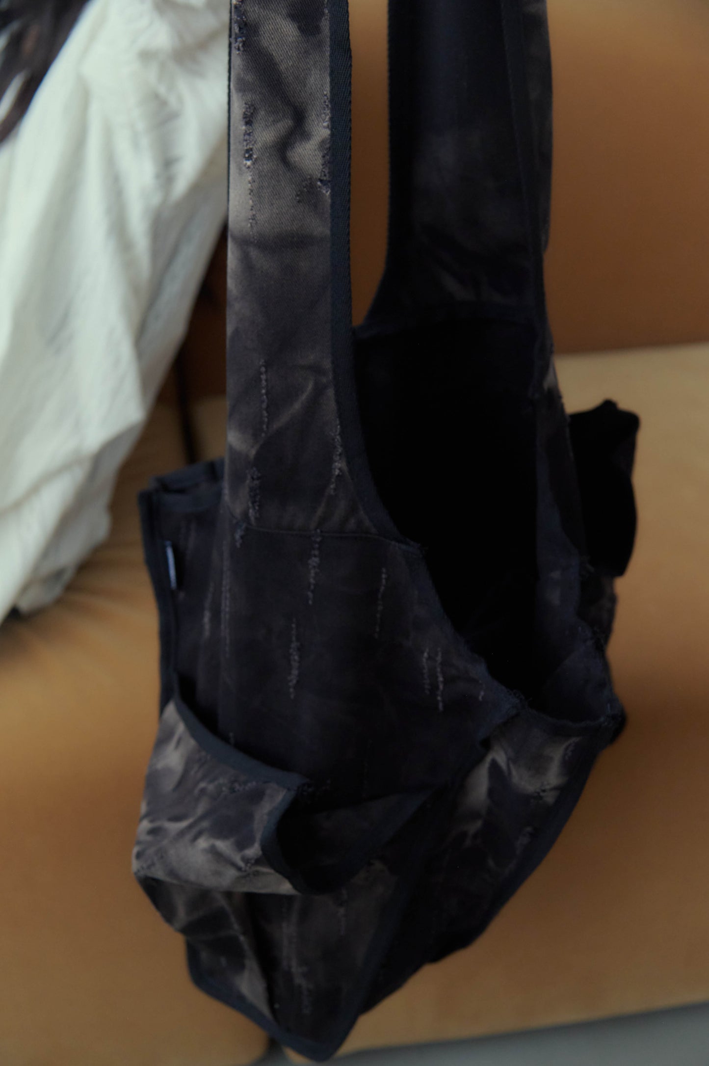 Terrway x 聯名燒花側背包